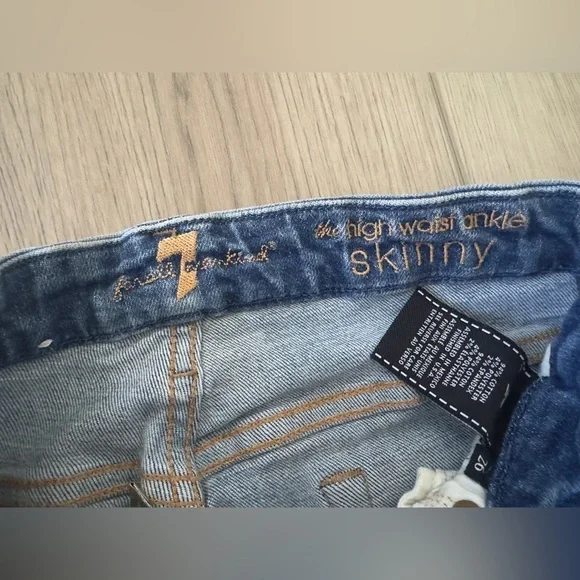 7 For All Mankind Skinny Jeans 👖 - Picture 9 of 10